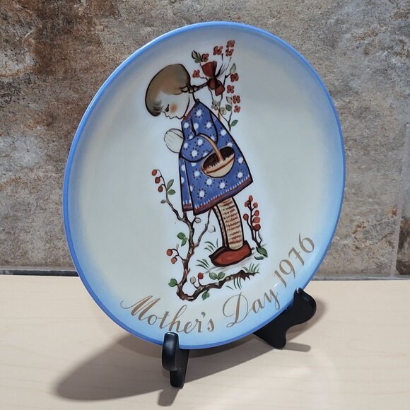 Schmid Hummel Mothers Day 1976 Devotion for Mother Decorative Wall Hanging Plate - Picture 6 of 11